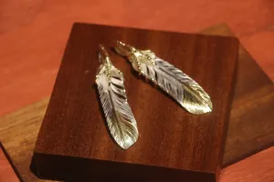 Albatory 18K Gold Claw Tip Gold Feather Pendant L