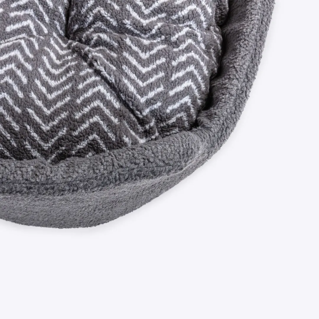 Danish Design Charcoal Arrows Sherpa Fleece Slumber Dog Bed