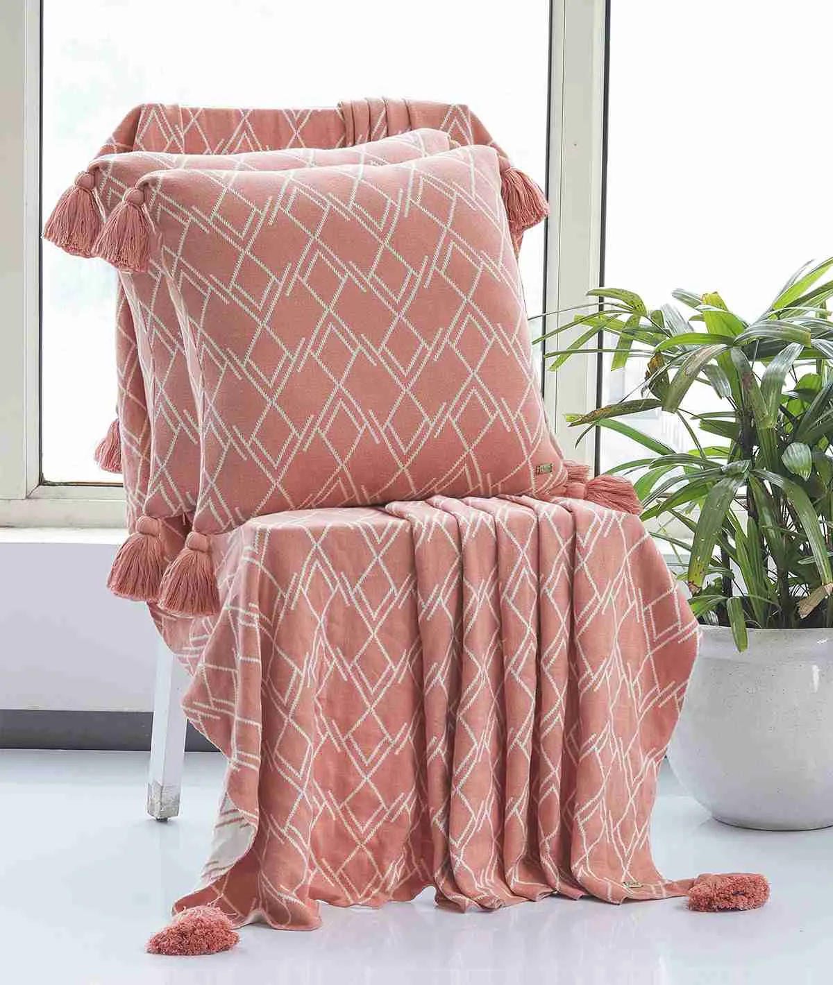 Gianna Knitted Throw & Cushion Cover(2 pcs) Gift Combo in Dusty Coral/Natura Color